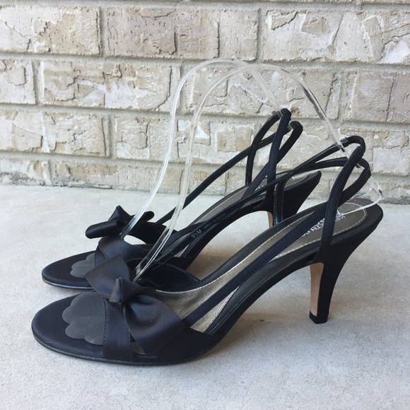 Kenneth Cole Reaction Strappy Bow Black Heels 9.5 - Picture 5 of 8